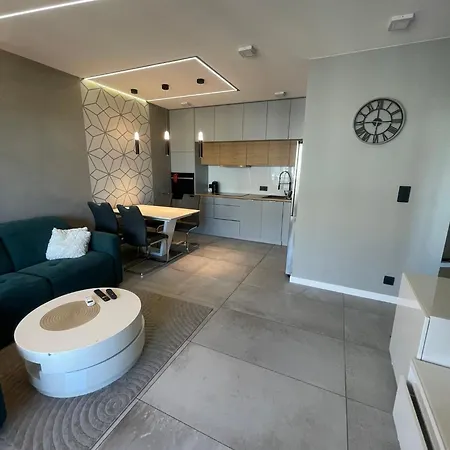 Airport Cybernetyki Apartment *