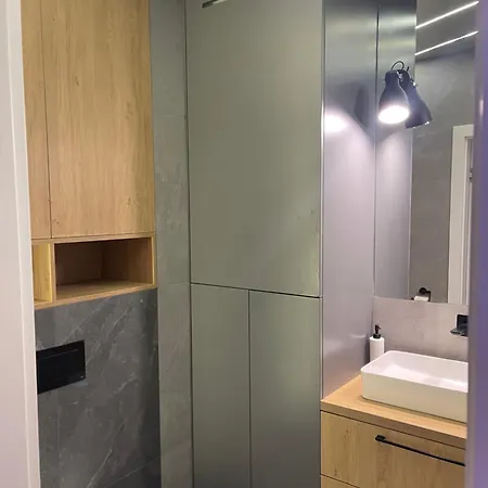 Airport Cybernetyki Appartement